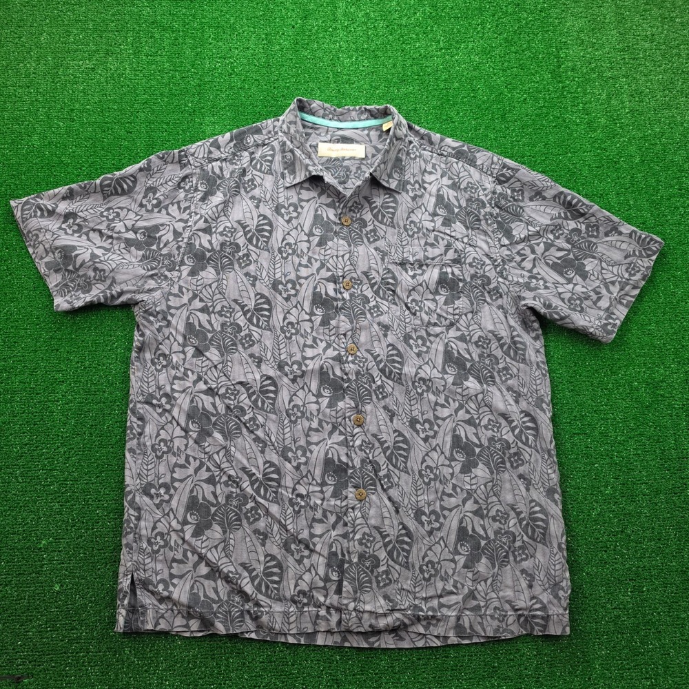 Tommy Bahama Hawaiian Shirt Mens Medium Dark Gray Silk Floral Leaf Tropical Camp